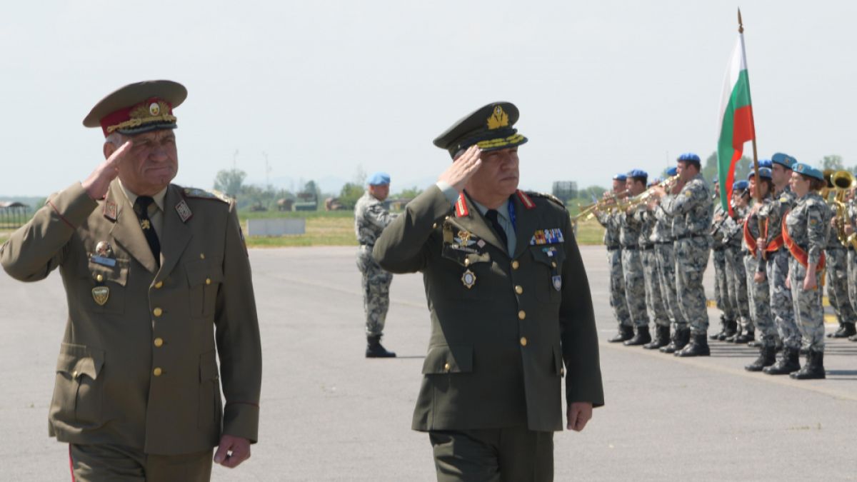 СНИМКИ от невероятните военновъздушни демонстрации в авиобаза „Граф Игнатиево”