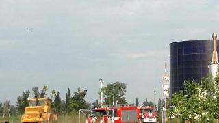 Черни облаци обгазиха пловдивско село, долетяха пожарни 