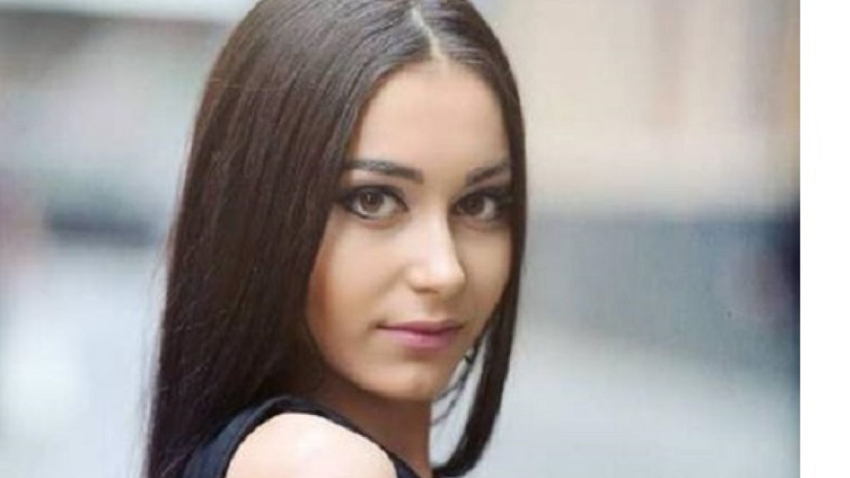 Мрежата прегря! Скочиха на красивата Цонка от Видин, разкриха скандални подробности за произхода ѝ и питат... (СНИМКИ)