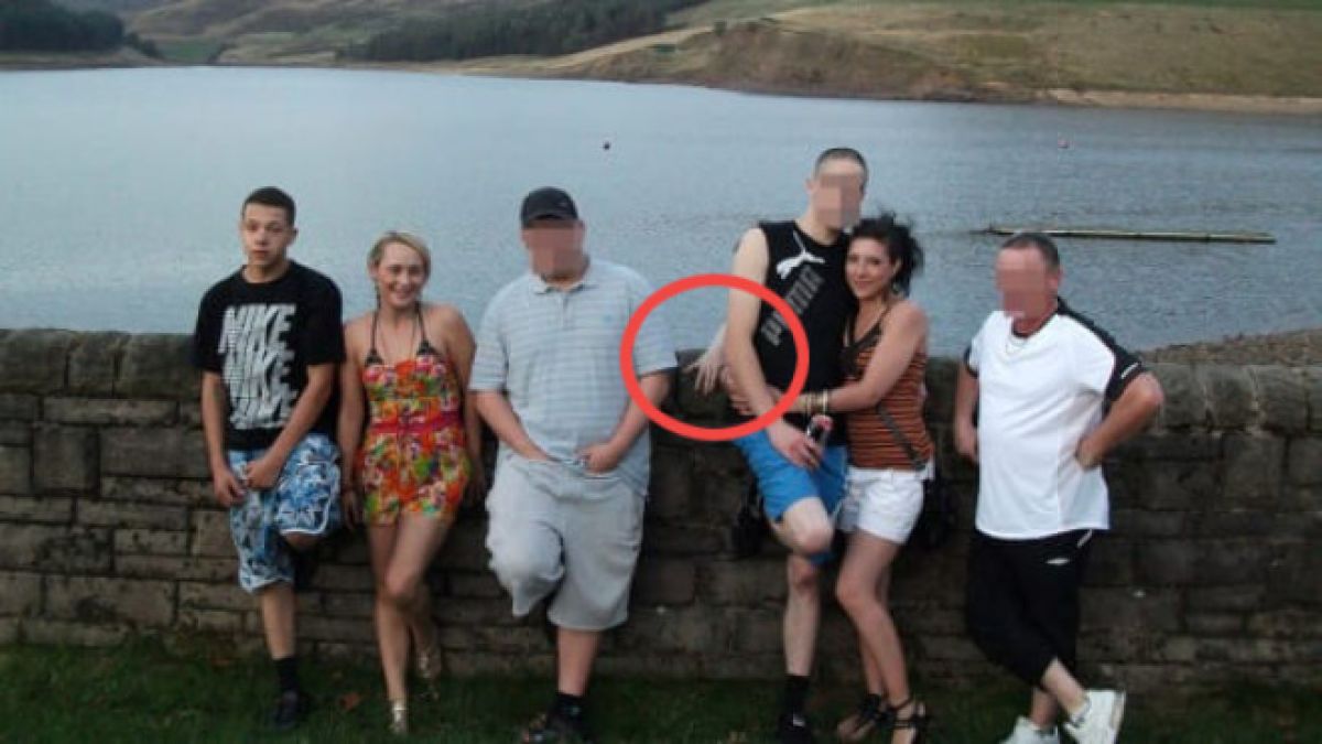 Жена си направи СНИМКА за спомен, когато след това я видя, замръзна от ужас
