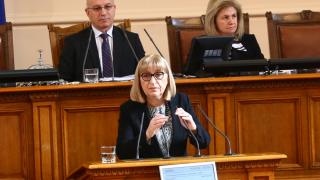 Много важно гласуване на закон чака депутатите днес, ще изслушат и Цачева по друг казус