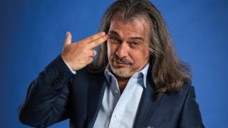 Само в "ШОУ": Маги Халваджиян на косъм от смъртта! 