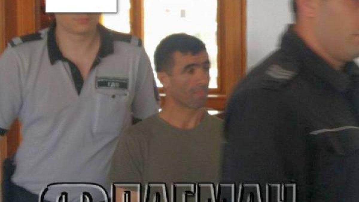Убиецът от Снягово заклал Ереджеб до бременната му жена и бебето им