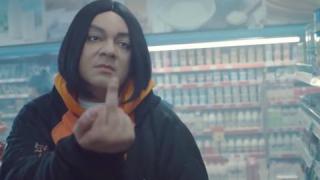 Киркоров се забърка в мега скандал: Показа среден пръст, налива деца с алкохол и… (СНИМКИ/ВИДЕО)