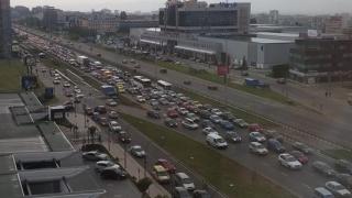 Столичното Цариградско се задръсти! Колите пъплят едва-едва към магистралата (СНИМКА)