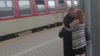 СНИМКА, направена на столичната Централна гара, разтопи мрежата и се превърна в истински вирус