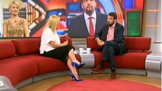 Лора Крумова опъна сочни крака в екстравагантни токове пред Ники Кънчев и сподели интимно усещане (СНИМКИ/ВИДЕО)