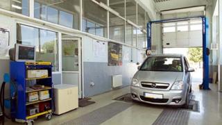 Кошмар за шофьорите! От 20 май влизат нови правила за технически преглед на колата, а солени глоби валят, ако...