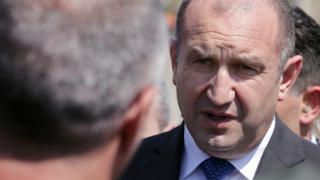 Румен Радев е в Македония за 6 май