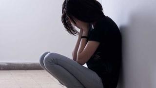 Спипаха похотлив учител по физика да прави секс с 15-годишна ученичка