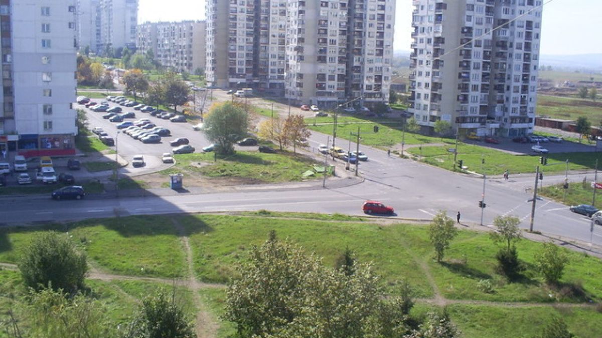 ЧЕЗ огласи причините за ежедневните „дискотеки“ в „Люлин“