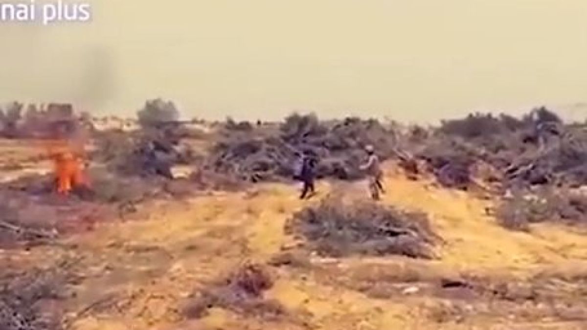 На Синайския полуостров громят терористите от ИД с огнехвъргачки (ВИДЕО)