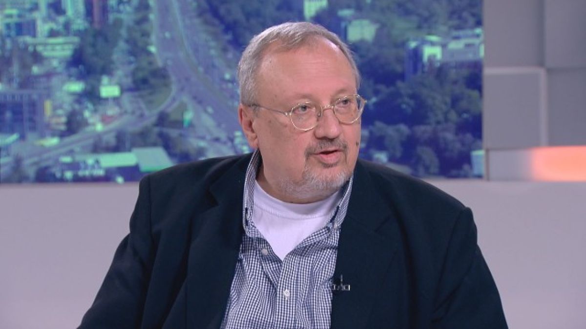 Проф. Светослав Ставрев: Смяната на валутата не може да направи бедните богати