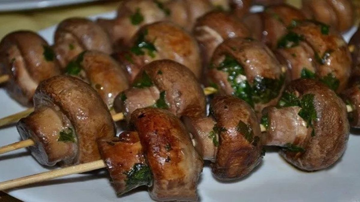Забравете за традиционния шиш, този е в пъти по-вкусен и може и в печката да се направи (СНИМКИ)