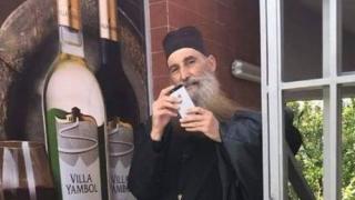 Разбра се кой е извратеният поп, който мастурбира пред ученички в градския транспорт в София, историите му са потресаващи! (СНИМКИ)