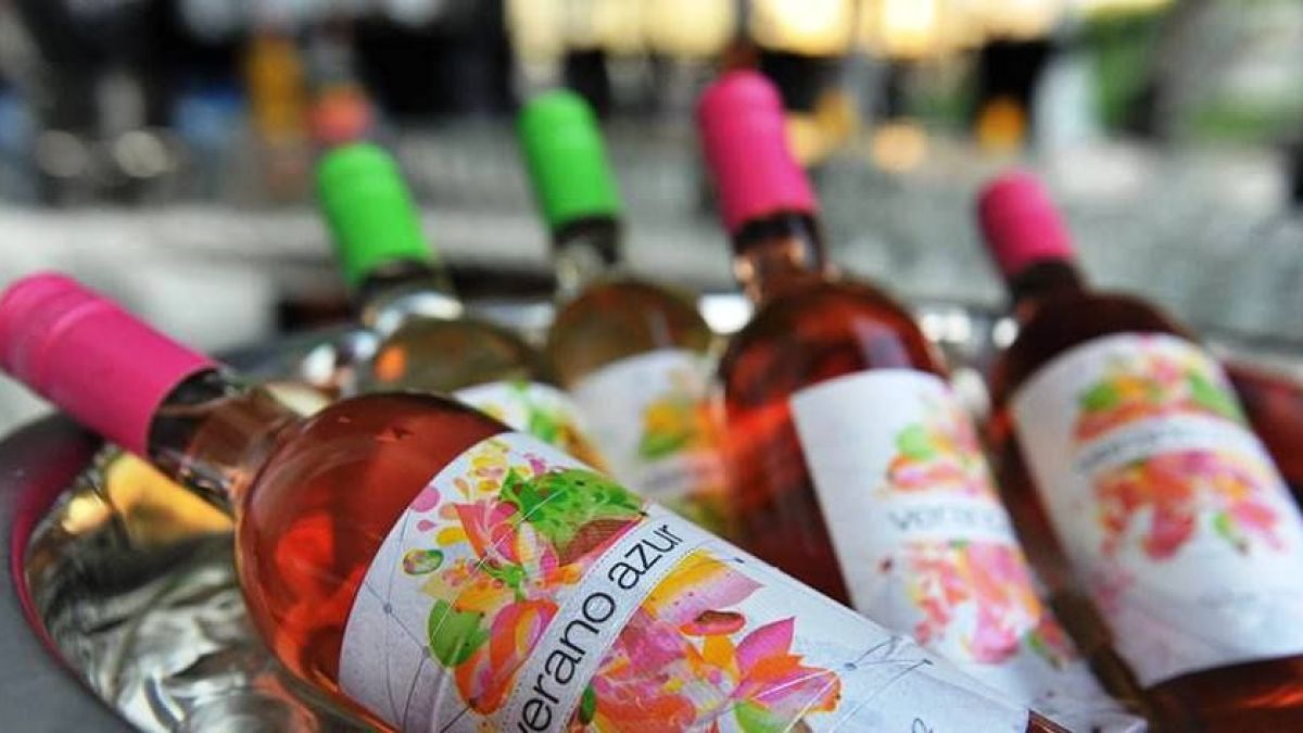 Вино VERANO AZUR за специалната седмица на красотата
