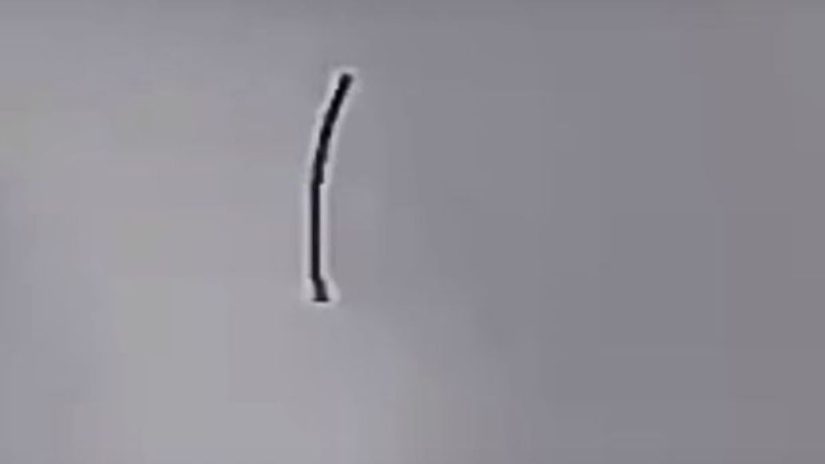 НЛО със странна форма смрази жителите на американски град (ВИДЕО)