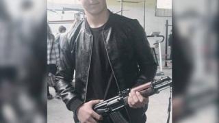 Абитуриентът Марин, развявал автомат "Калашников" в Смолян, крие неочаквано минало! (СНИМКИ)