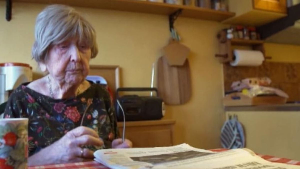 105-годишната бабка Дагни шашардиса всички с това, което прави (ВИДЕО)