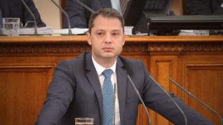 Делян Добрев с тежък упрек към комисията за ЧЕЗ 