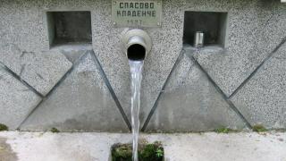 Вълшебната петвековна история на Спасовото кладенче с най-чистата вода в България