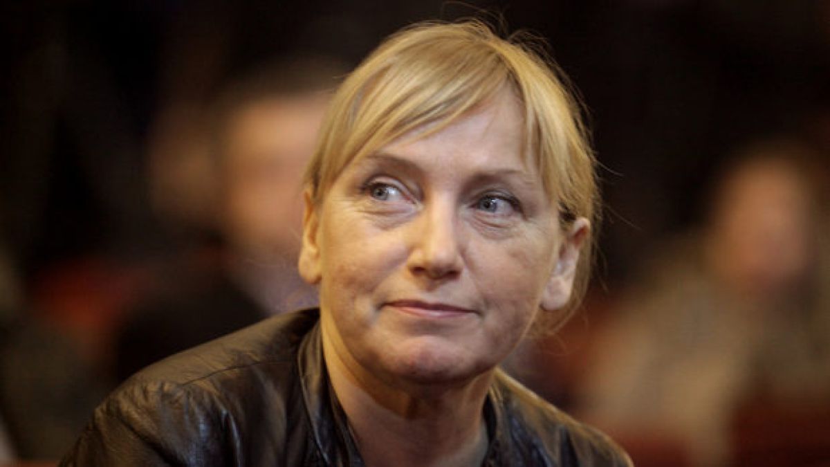 Елена Йончева осъди Бойко Борисов и ГЕРБ да ѝ платят 5000 лева