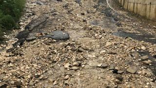  Вижте в какво се превърна варненско село след вчерашния дъжд, хората са в капан (СНИМКИ)