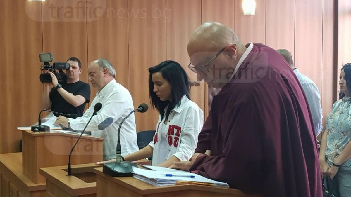 Няма спирка! След боя в тоалетната танцьорката Габриела, заплашила, че ще счупи носа и на... (ВИДЕО)