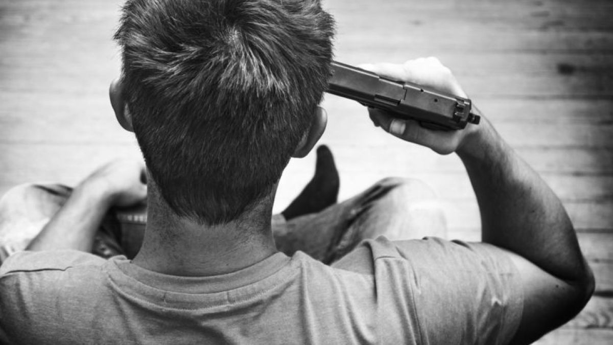 Шефката на клиниката в Курило със зловещ разказ за самоубийство на шеф на висок пост в държавата 