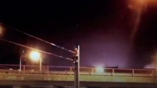 В Дрезден е като на война: Експлозии, пожар, летището затворено (ВИДЕО)