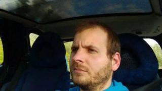 Атанас излезе от дома си и от тогава роднините му са в паника