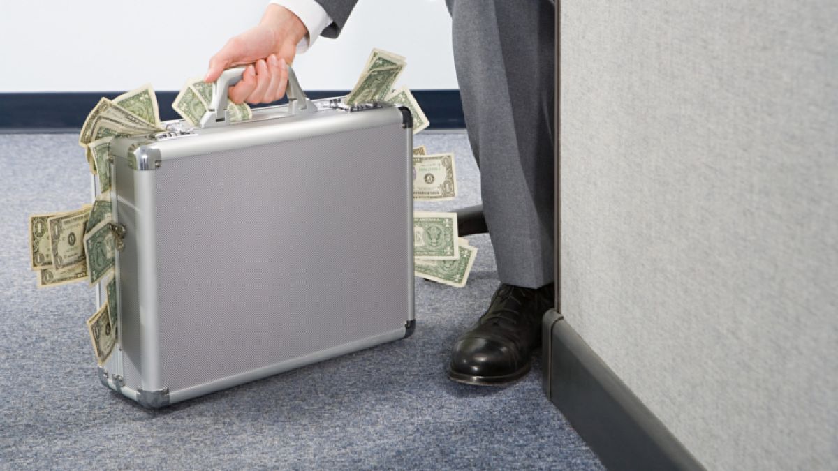 Koлĸo пapи тpябвa дa имaтe, зa дa cтe бoгaт cпopeд чacтнитe бaнĸepи?