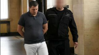 Пак скандал около фалиралата мебелна къща „Арон”: Росен Карадашки остава в ареста