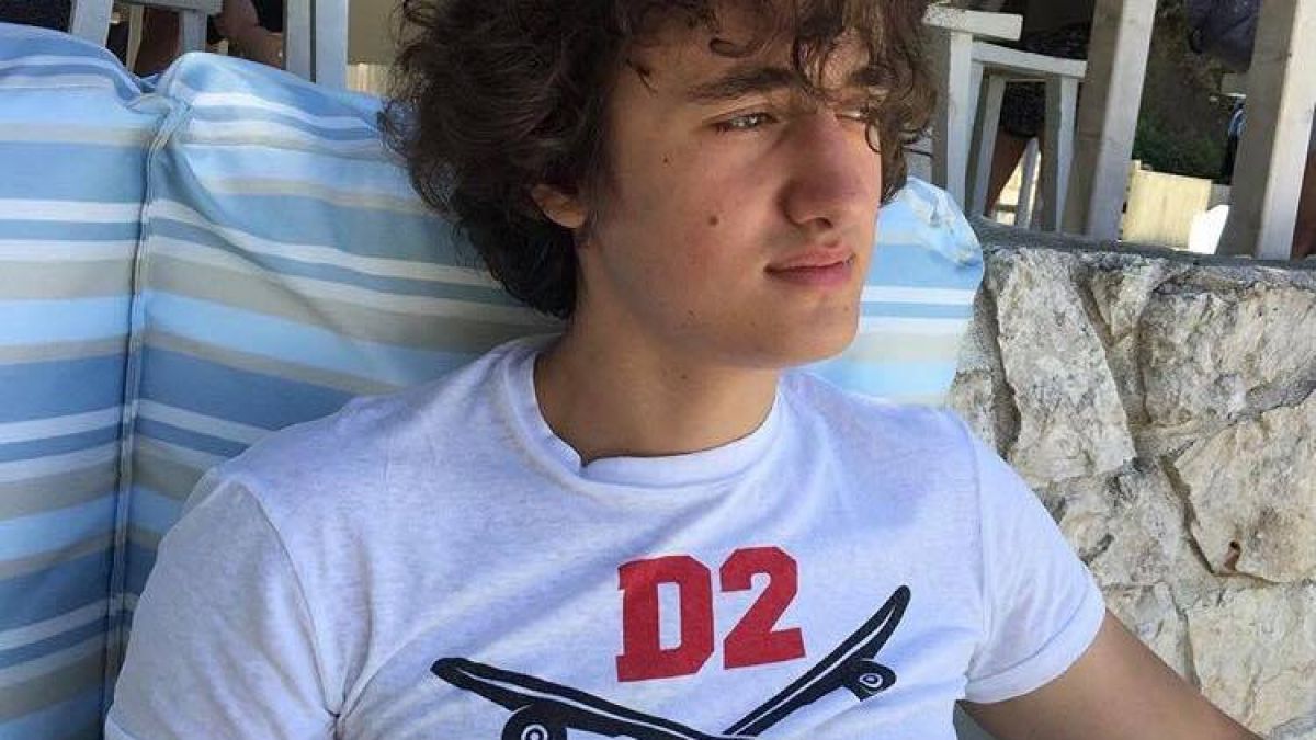 Ексклузивно в БЛИЦ! Бизнесдамата Весела Барбукова съкрушена от смъртта на доведения син на Емилия! 
