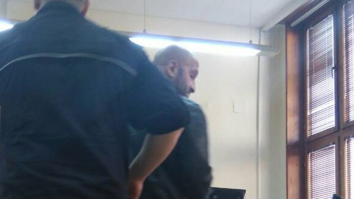 Диян Боксьора бил заплашван по телефона и със СМС!