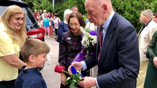 Невръстен пловдивчанин изненада Царя с трогателен подарък (СНИМКИ)