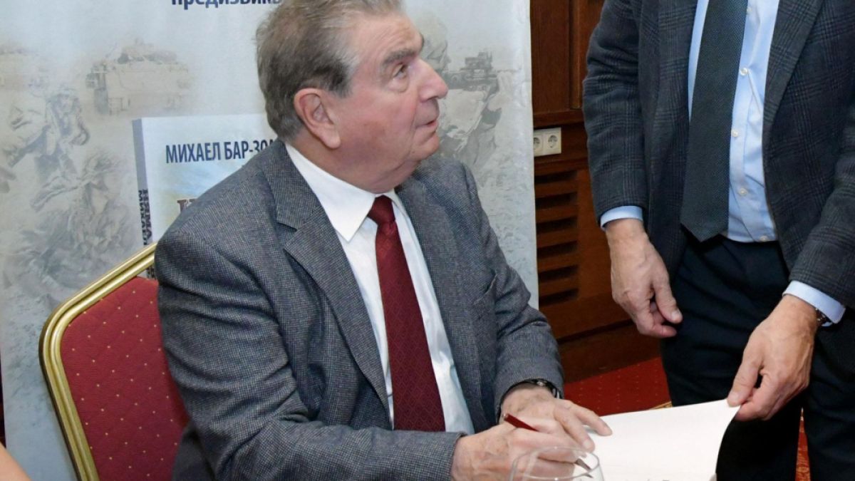 Проф. Бар-Зоар: В Израел не им харесва историята със спасяването на евреите в България, предпочитат трагедиите