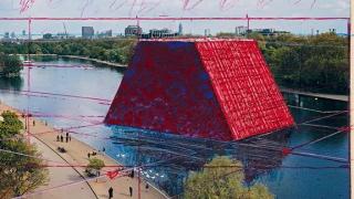 Лондончани тръпнат в очакване на новата творба на Кристо 
