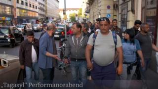 Немска телевизия показа плачещи българи надничари в Мюнхен: По-зле сме от животните! (ВИДЕО)