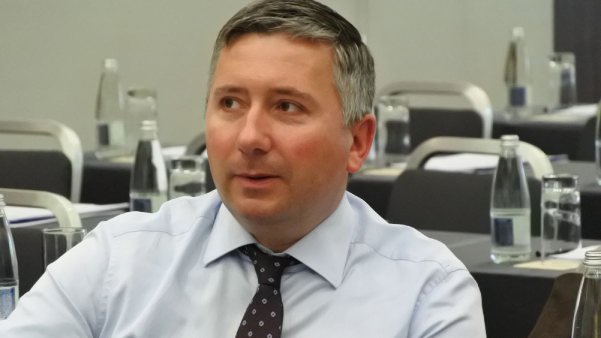 Прокопиев вече има частно НСО, похвалил се, че взима властта до седмици