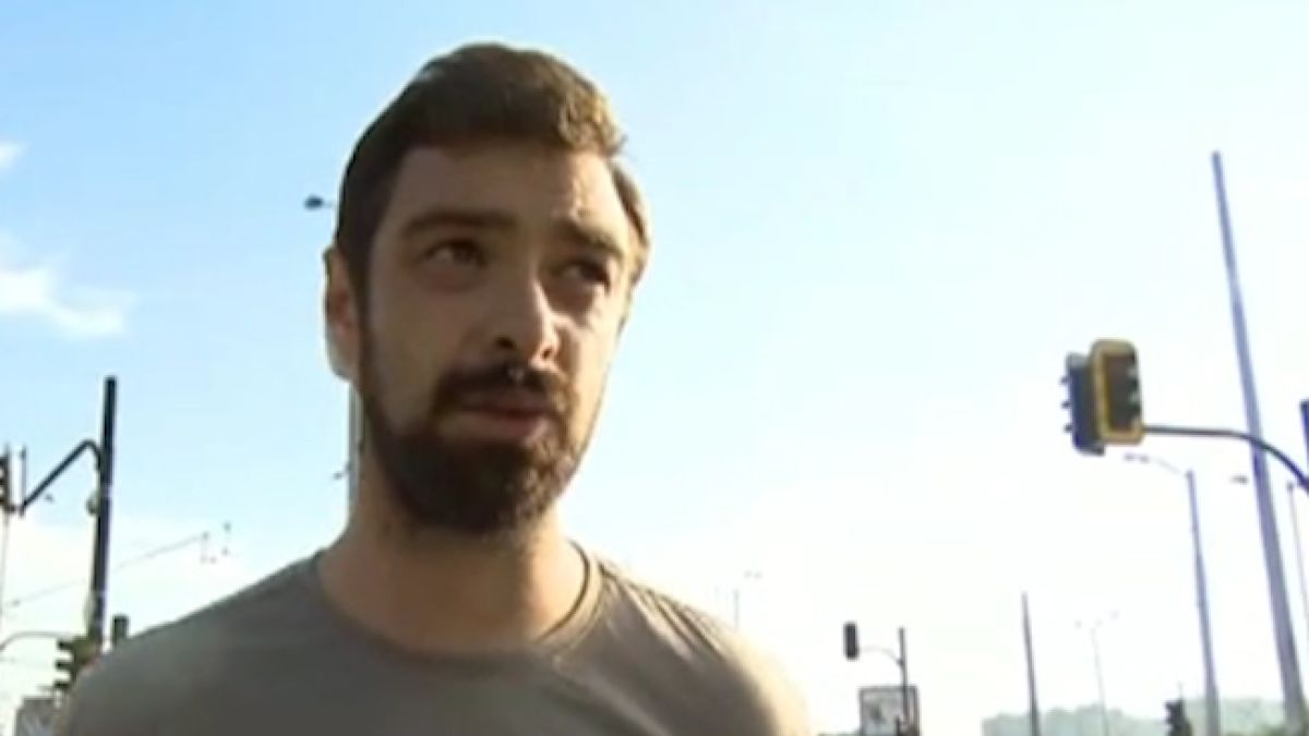 Страшен разказ на ръган и бит от роми на кръстовището в София: Имам рана на милиметри от сънната артерия, можеше да ме убият! (СНИМКИ)