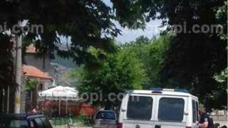 Почерпен гурбетчия влетя в кметството на кърджалийско село и стана страшно (СНИМКИ)