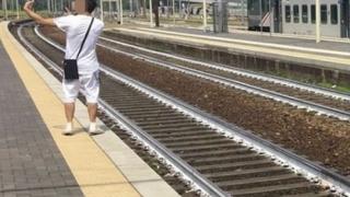 Тъпо и безчовечно СЕЛФИ вбеси милиони хора по света