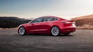 Нови проблеми за Tesla