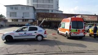Още една кървава драма с труп на млад мъж тази заран! Този път в Благоевград