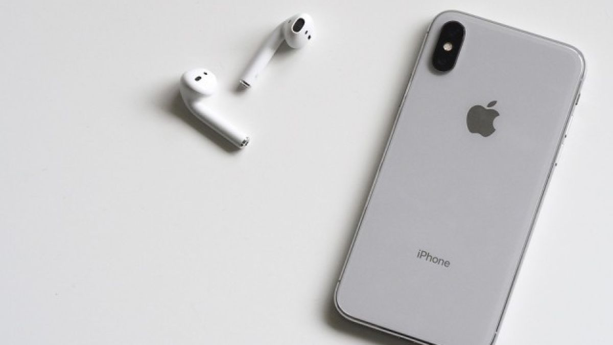 Колко трябва да работим, за да си купим iPhone X?