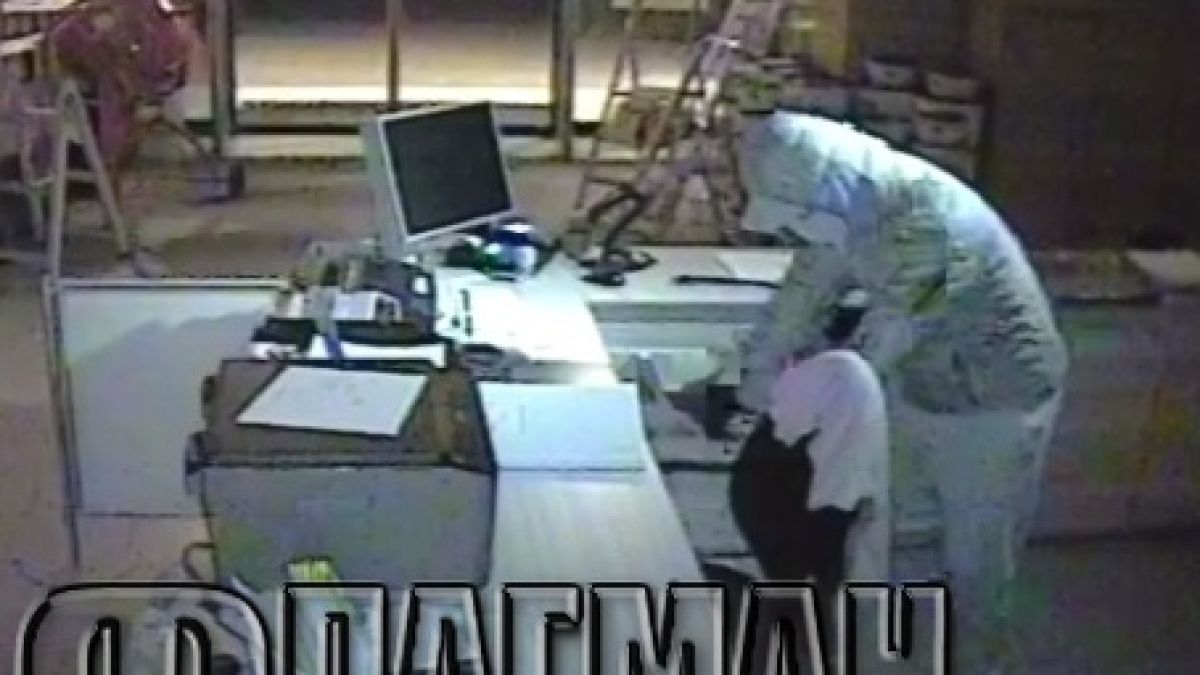 Обир за над 35 хиляди бона в Бургас бе запечатан на ВИДЕО