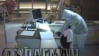 Обир за над 35 хиляди бона в Бургас бе запечатан на ВИДЕО