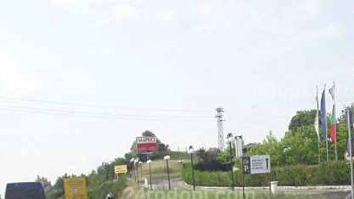 Моторист потроши мощната си машина на пътя Кърджали-Момчилград (СНИМКИ)