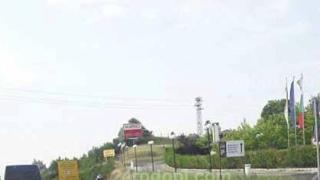 Моторист потроши мощната си машина на пътя Кърджали-Момчилград (СНИМКИ)